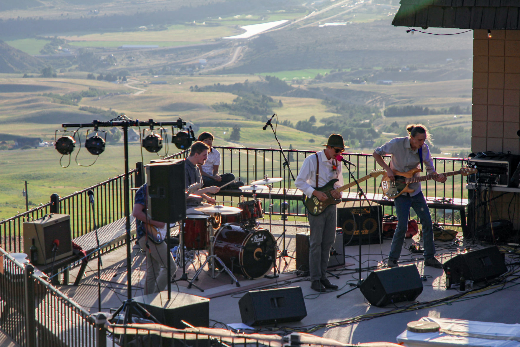 Pebble Creek wedding, band playing